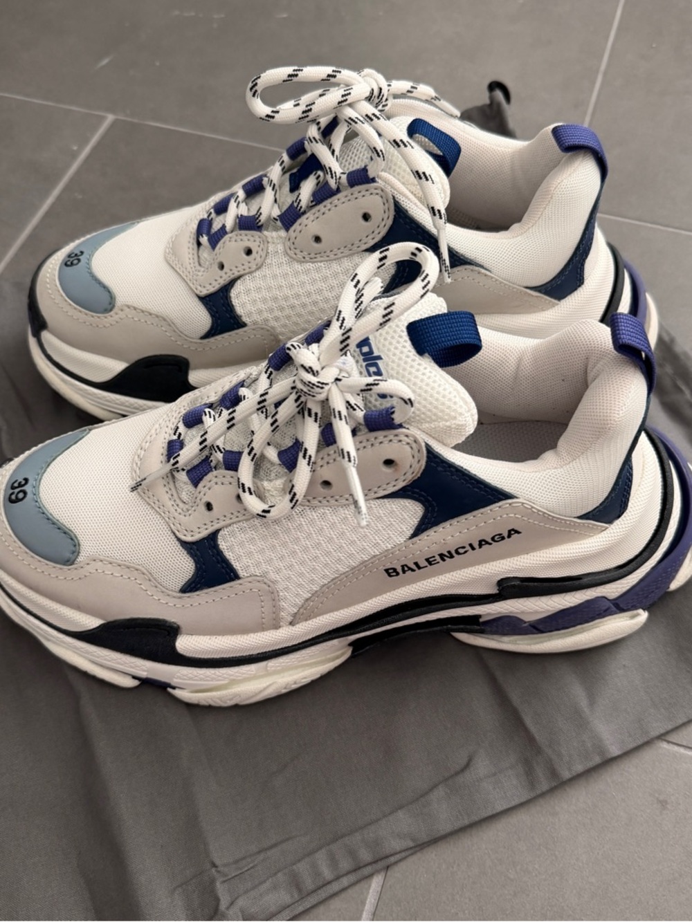 Balenciaga White Sneakers m 6/w 7.5 - Picture 2 of 7